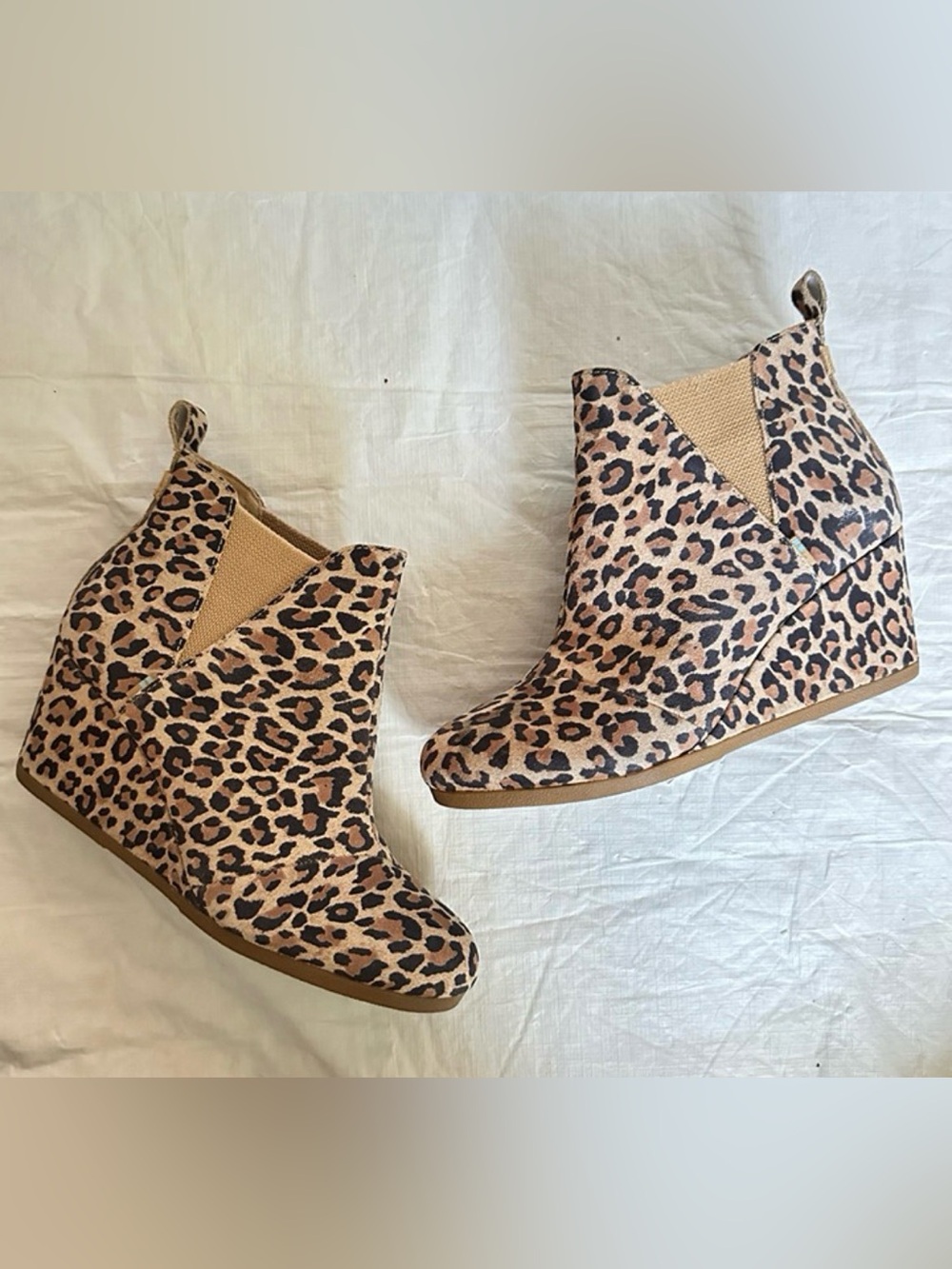 TOMS Leopard Print Wedges